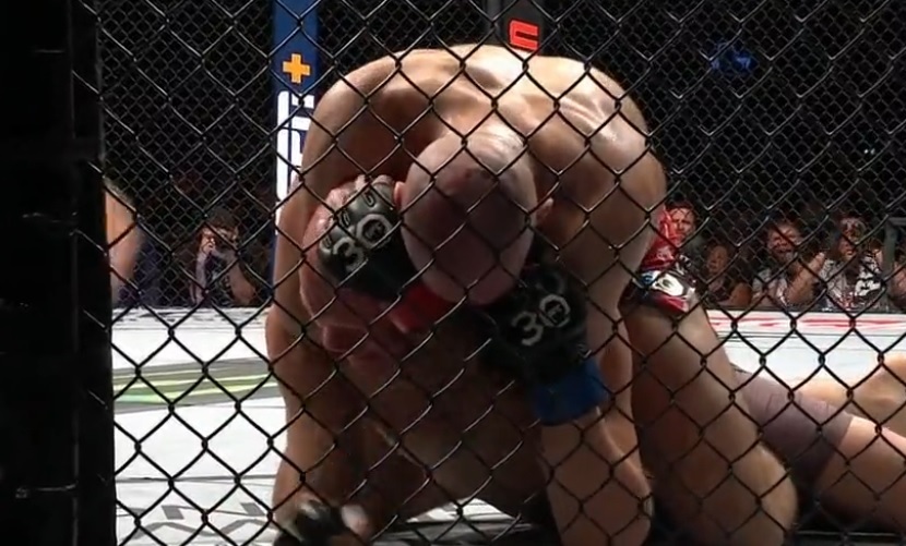 UFC Paryż Oezdemir udusił Guskova video